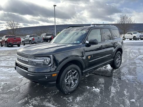 Used 2022 Ford Bronco Sport Badlands image 3
