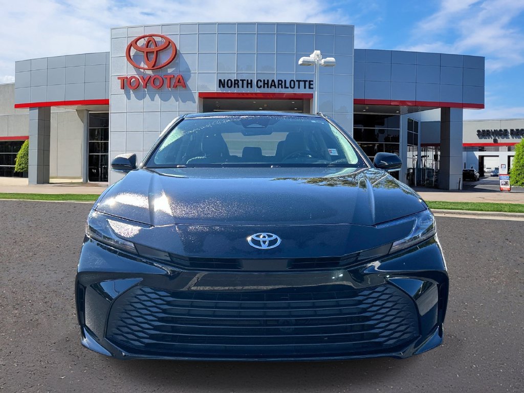 Used 2025 Toyota Camry LE w/ Convenience Package FWD image 3