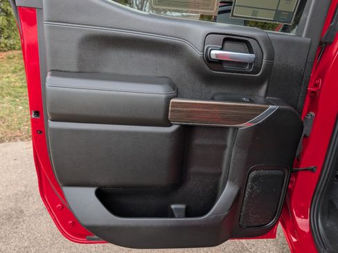 Used 2021 Chevrolet Silverado 1500 LT Trail Boss w/ Convenience Package II image 29