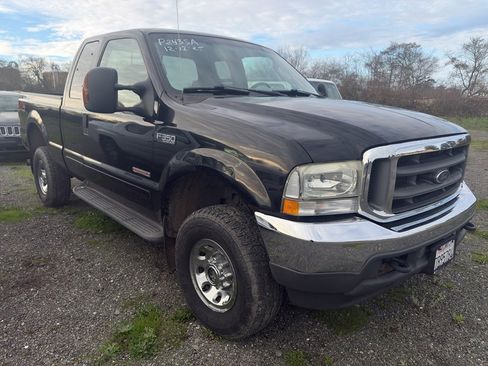 Used 2003 Ford F350 image 3