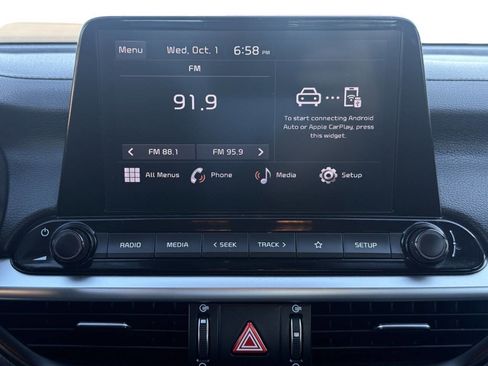 Used 2022 Kia Forte LXS image 18