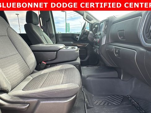 Used 2022 Chevrolet Silverado 2500 LT w/ Convenience Package image 26