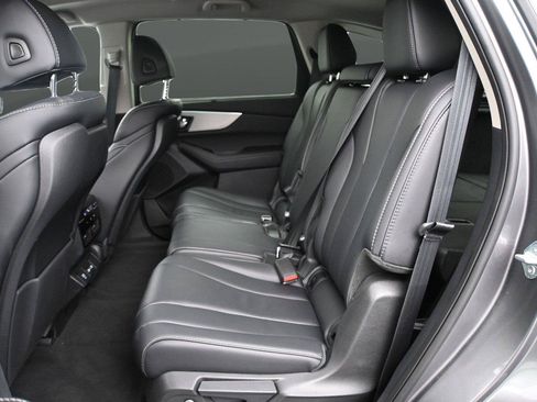 Used 2024 Acura MDX SH-AWD w/ Technology Package image 9