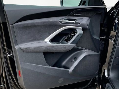 New 2026 Audi SQ5 Premium Plus AWD/4WD image 18