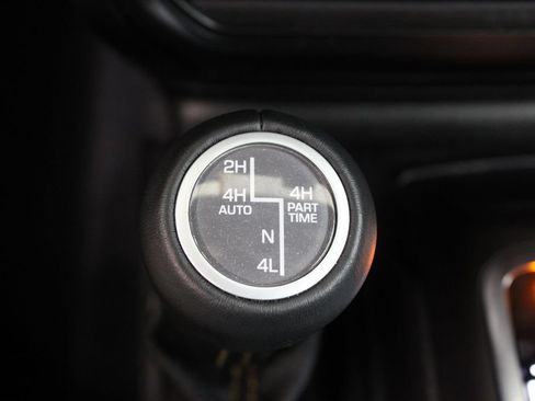 Used 2021 Jeep Wrangler Unlimited Sahara AWD/4WD image 27