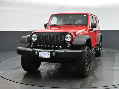 Used 2017 Jeep Wrangler Unlimited Willys image 2