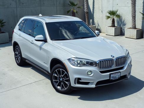 Used 2018 BMW X5 xDrive35i w/ M Sport Package AWD/4WD image 2