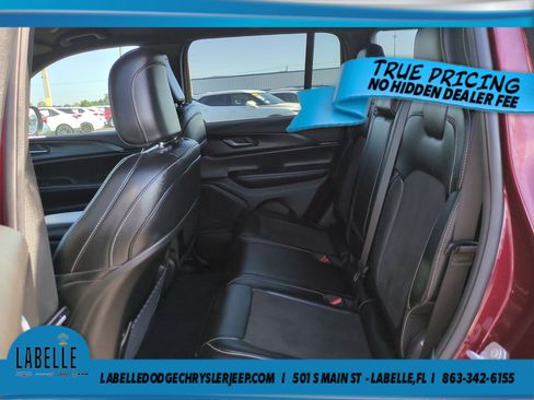 Used 2024 Jeep Grand Cherokee Altitude AWD/4WD image 14