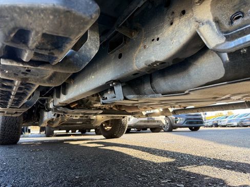 Used 2021 Ford F250 XLT w/ FX4 Off-Road Package image 13