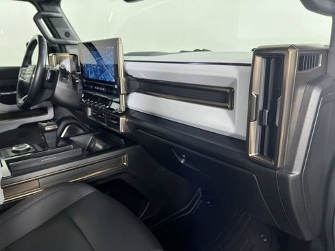Certified 2024 GMC Hummer EV 3X w/ LPO, Illumination Package AWD/4WD image 30