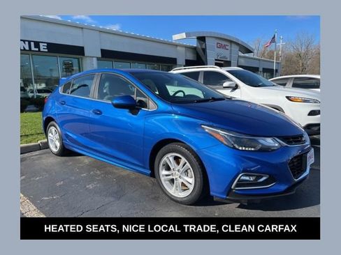 Used 2018 Chevrolet Cruze LT w/ Convenience Package image 1