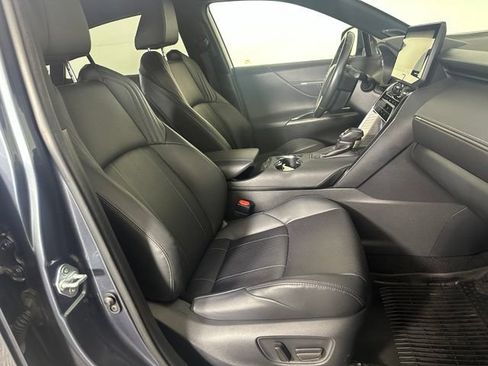 Used 2021 Toyota Venza XLE w/ Softex Package AWD/4WD image 26