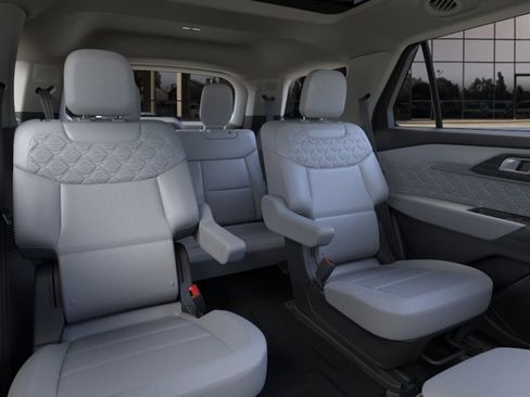 New 2026 Ford Explorer Platinum image 11