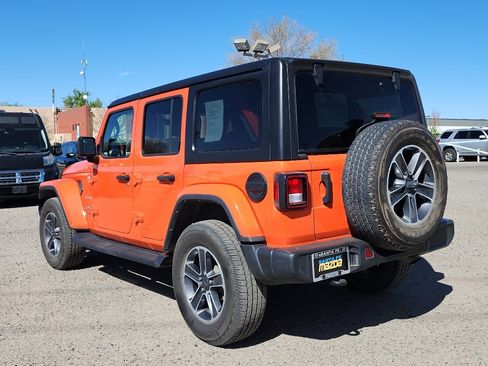 Used 2023 Jeep Wrangler Sahara image 8