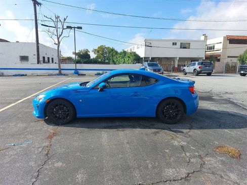 Used 2020 Toyota 86 image 4