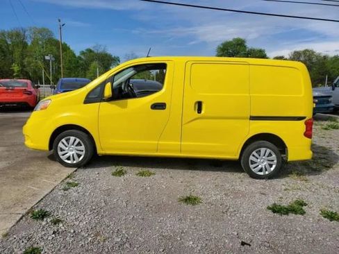 Used 2020 Nissan NV200 SV image 3