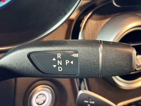 Used 2022 Mercedes-Benz GLC 300 4MATIC image 16