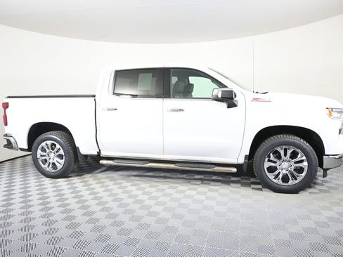 Used 2023 Chevrolet Silverado 1500 LTZ w/ Z71 Off-Road Package image 8