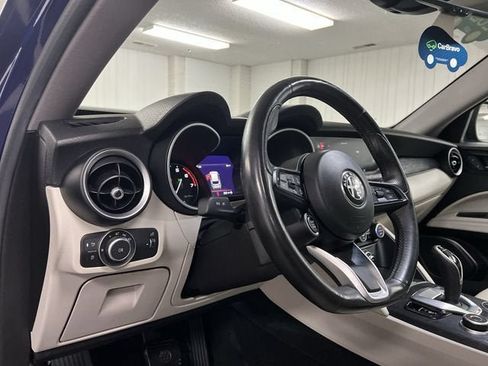 Used 2020 Alfa Romeo Stelvio AWD w/ Nero Edizione image 10