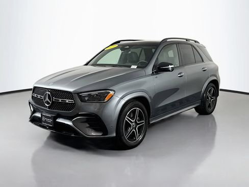 Used 2025 Mercedes-Benz GLE 450 4MATIC image 3