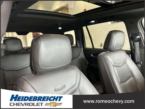 Certified 2023 Cadillac XT6 Premium Luxury image 35