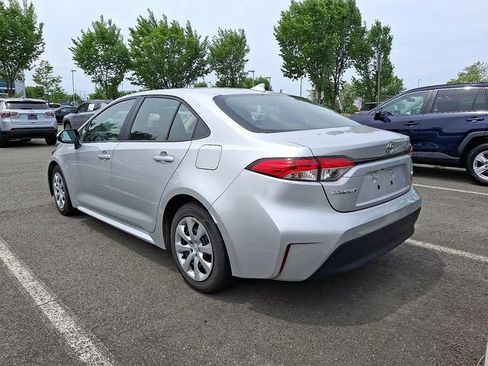 Used 2024 Toyota Corolla LE FWD image 6