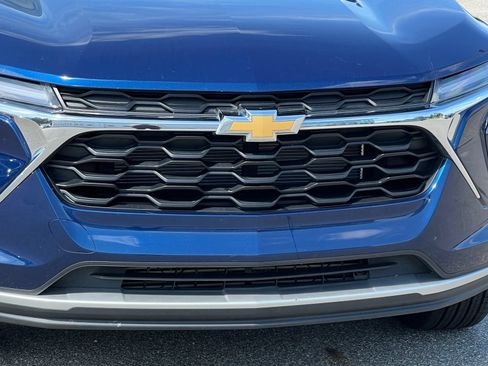 Certified 2024 Chevrolet Trax LT w/ Driver Confidence Package FWD image 41