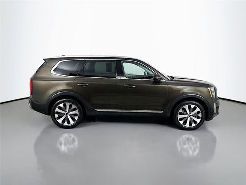 Used 2022 Kia Telluride EX w/ EX Premium Package image 10