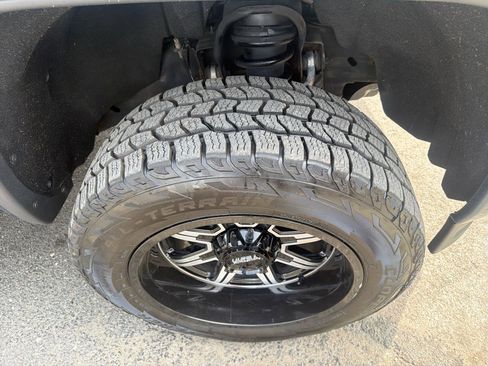 Used 2014 GMC Sierra 1500 SLT w/ All-Terrain Package image 4