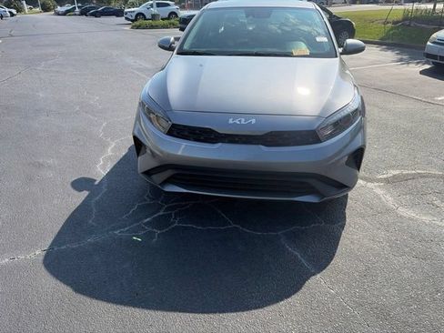 Used 2024 Kia Forte LXS w/ LXS Technology Package FWD image 2