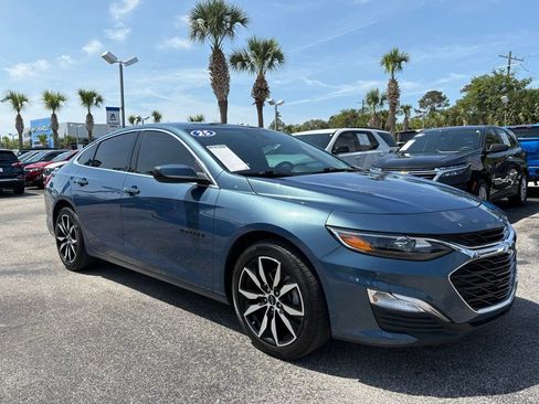 Used 2025 Chevrolet Malibu RS FWD image 8