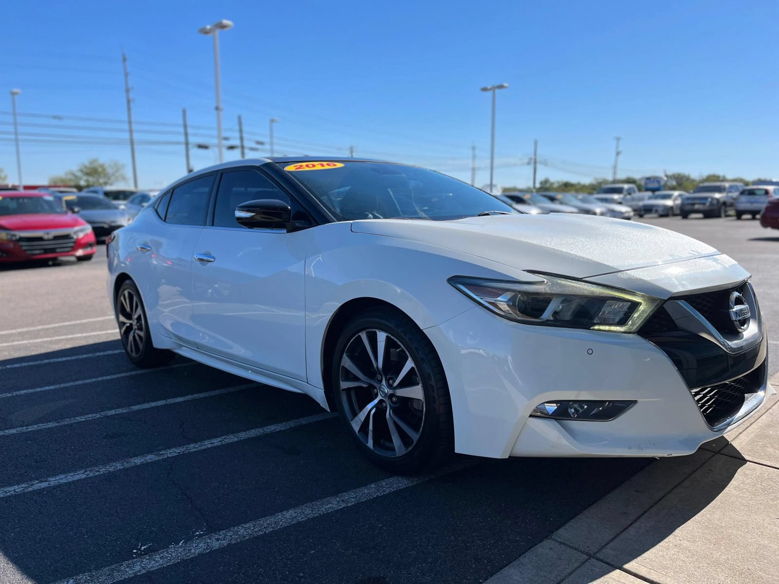 Used 2016 Nissan Maxima Platinum FWD image 2