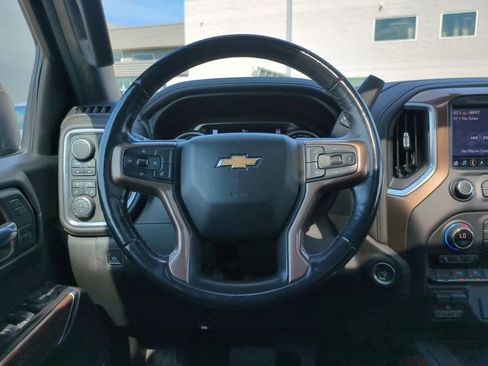 Used 2019 Chevrolet Silverado 1500 High Country w/ Z71 Off-Road Package image 24