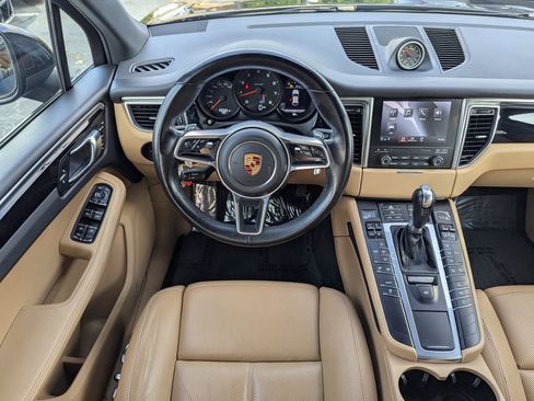 Used 2018 Porsche Macan image 7