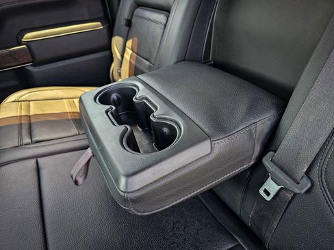 Used 2022 GMC Sierra 3500 Denali AWD/4WD image 35