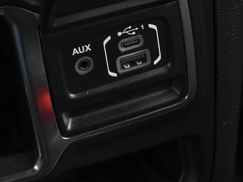 Used 2020 Jeep Wrangler Sport AWD/4WD image 32