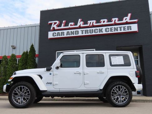 Used 2024 Jeep Wrangler High Altitude image 29
