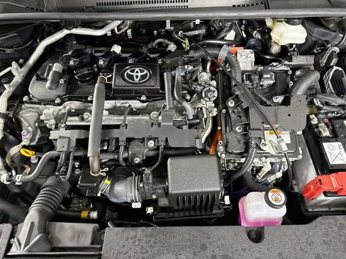 Certified 2025 Toyota Corolla LE FWD image 31