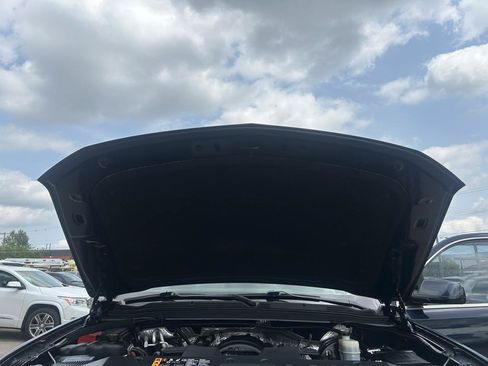 Used 2017 Chevrolet Suburban LT AWD/4WD image 64