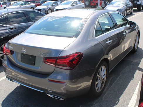 Used 2019 Mercedes-Benz A 220 4MATIC image 4
