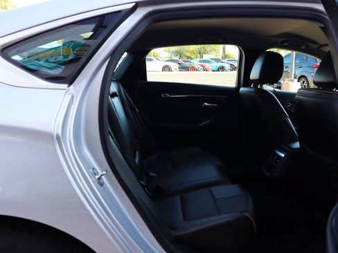 Used 2017 Chevrolet Impala Premier FWD image 27