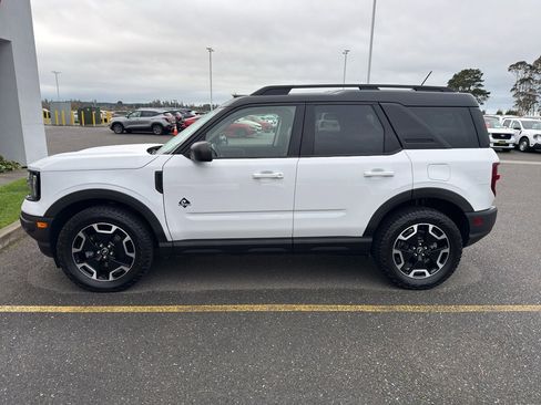 Used 2021 Ford Bronco Sport Outer Banks image 2