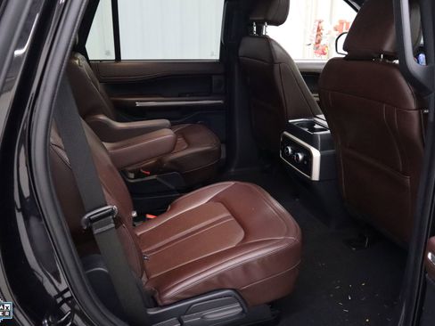 Certified 2024 Ford Expedition Limited image 32