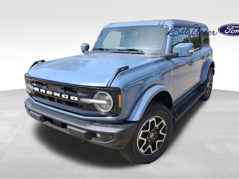 New 2025 Ford Bronco Outer Banks image 1