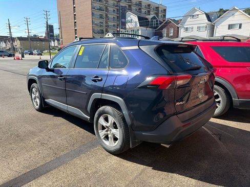 Used 2019 Toyota RAV4 XLE w/ Convenience Package AWD/4WD image 5