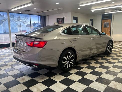 Used 2022 Chevrolet Malibu RS FWD image 14
