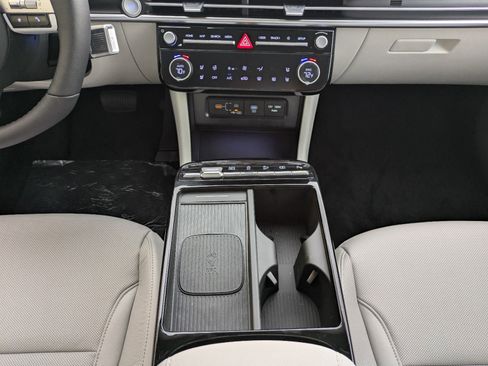 New 2026 Hyundai Tucson Limited FWD image 18