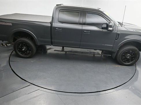 Used 2021 Ford F350 Platinum w/ Tremor Off-Road Package image 28