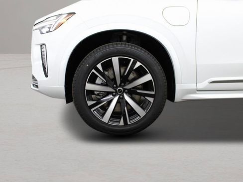 New 2025 Volvo XC90 T8 Core w/ Protection Package image 12