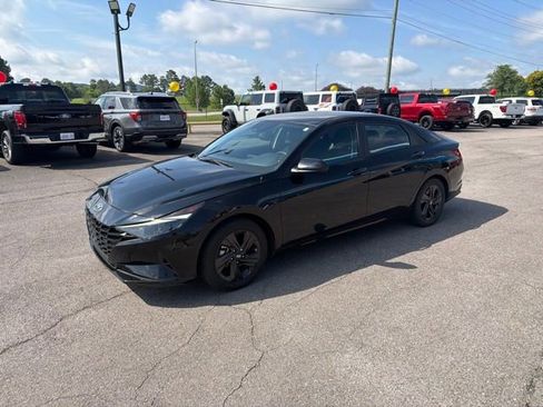 Used 2021 Hyundai Elantra Blue w/ Cargo Package FWD image 38